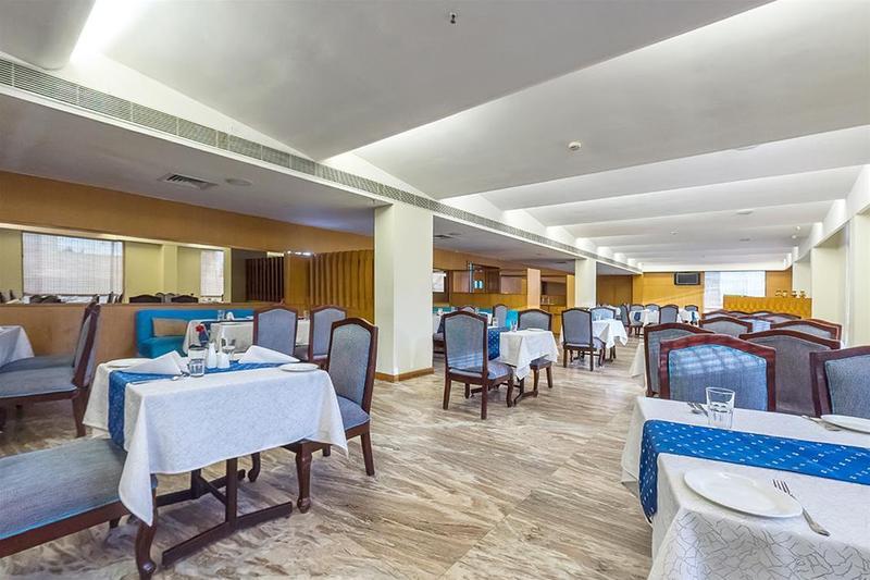 Hotel The Sunway Manor Pondicherry Exterior foto